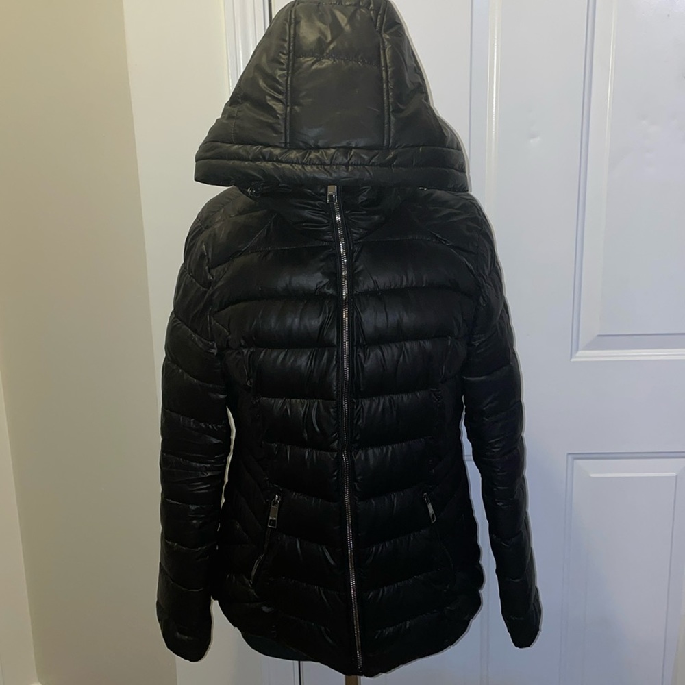 Guess hooded black puffer jacket size - L